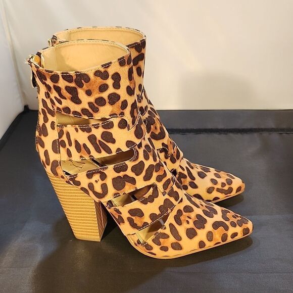 BRAND NEW NY&C BLOCK HEEL CUT-OUT POINTED-TOES BOOTIES G1 - Picture 3 of 15